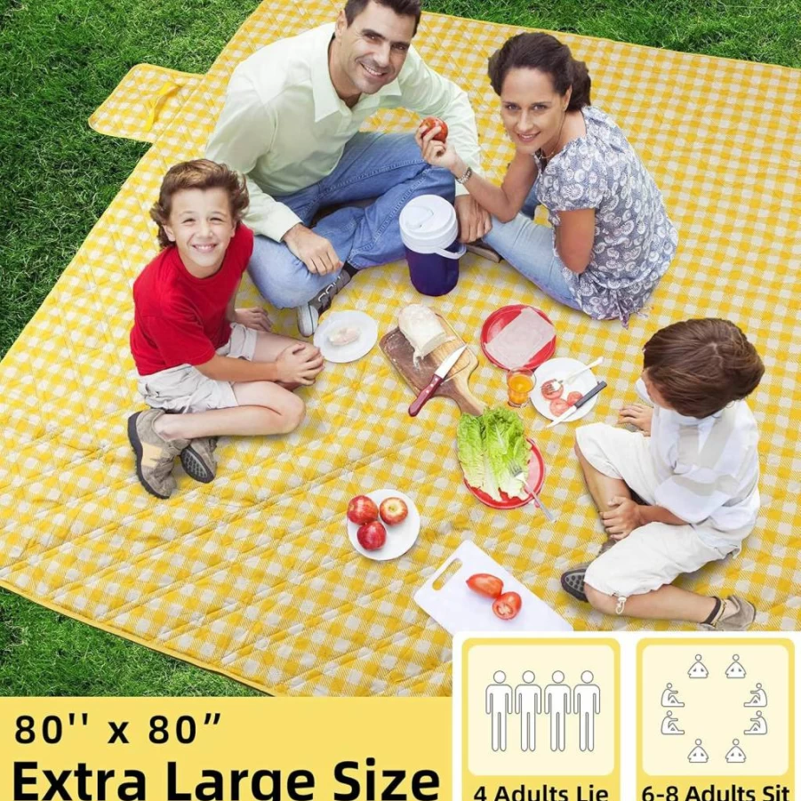 ZAZE Extra Large Waterproof Picnic Blanket - 80"x80" Foldable Outdoor Mat for Beach, Camping, Park - Green White Gingham Design - Ideal Couple Gift & Wedding Registry