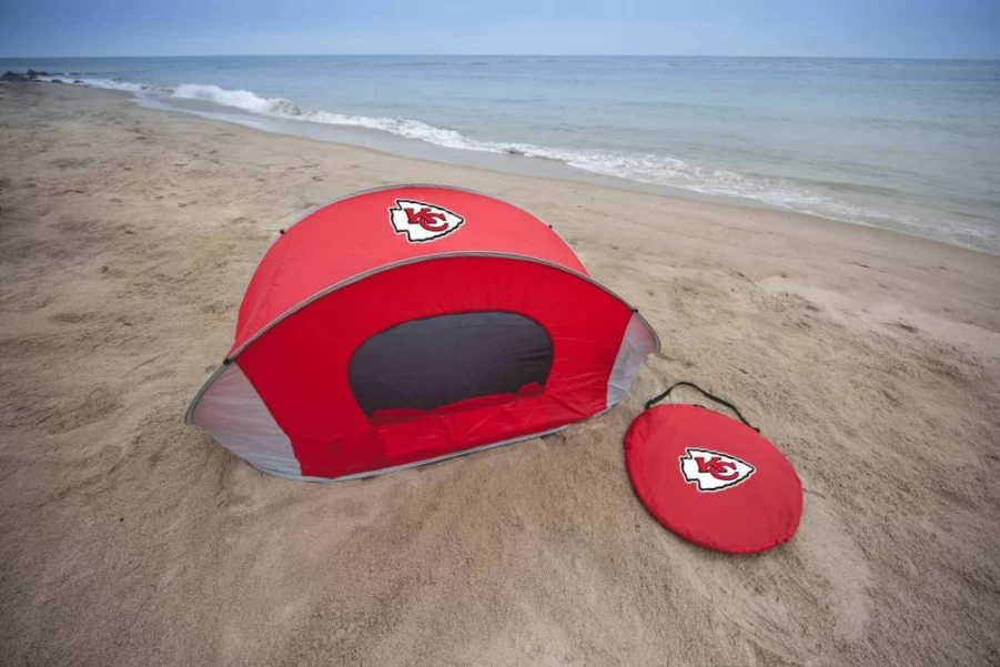 PICNIC TIME NFL Manta Pop-Up Beach Tent - Portable Sun Shelter for Outdoor, Picnic & Sports Events