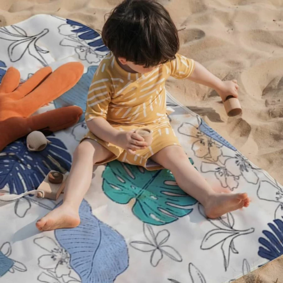 OLSON DEEPAK Waterproof Beach Blanket - Extra Large 79x83 Inch Sandproof Picnic Mat for Outdoor Travel, Lightweight & Durable for 1-4 People (Leaves Design)
