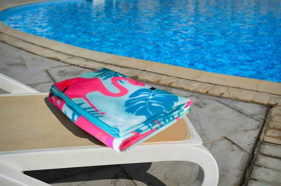 COZUMO Flamingo Microfiber Beach Towel - Quick Dry, Sand-Free, Lightweight, Ultra Absorbent - 28" x 58" Travel, Swim, Yoga & Bath Towel for Adults