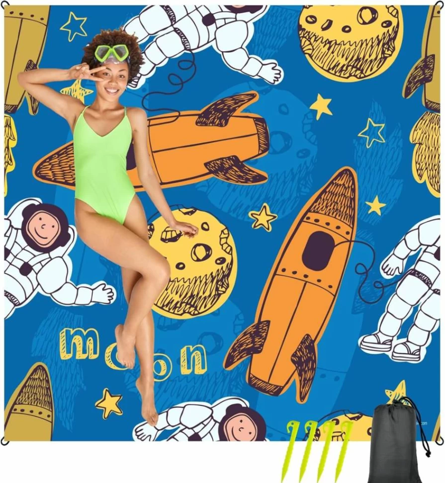 Sheelokhwui Extra Large Sandproof Beach Blanket - 83x81 Inch Oversized Sand-Free Mat for 6 People, Includes Sand Bags & Stakes, Portable Beach Sheet for Picnic, Camping (Set of Fishes)